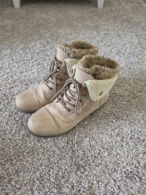Cliffs by WHITE MOUNTAIN Taupe Lace-Up Faux-Shearling Ankle Boots